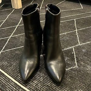 Sam Edelman black pointy toe booties (size 7) very good condition
